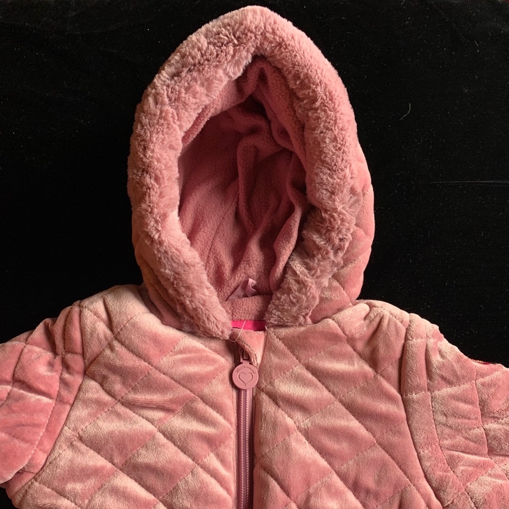 Weatherproof snowsuit - Picture 4 of 8